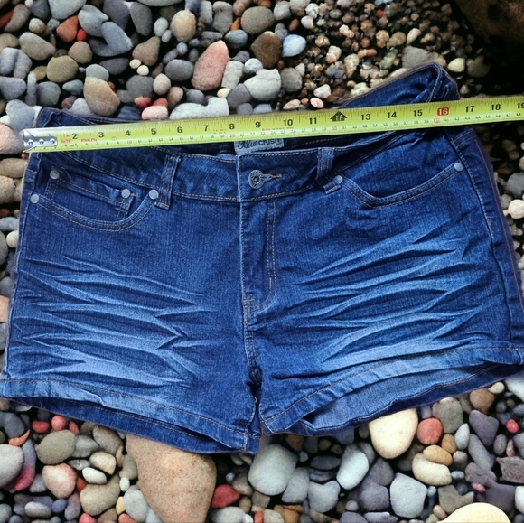 Bluecrush Denim Jean Shorts - Picture 3 of 5